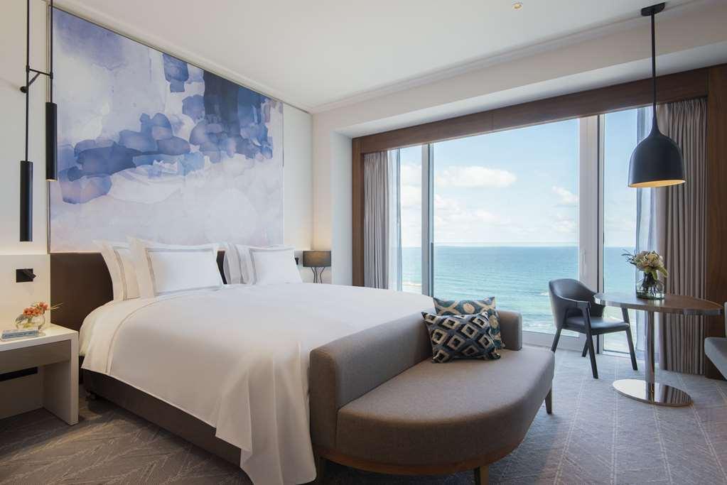 The David Kempinski Tel-Aviv Chambre photo